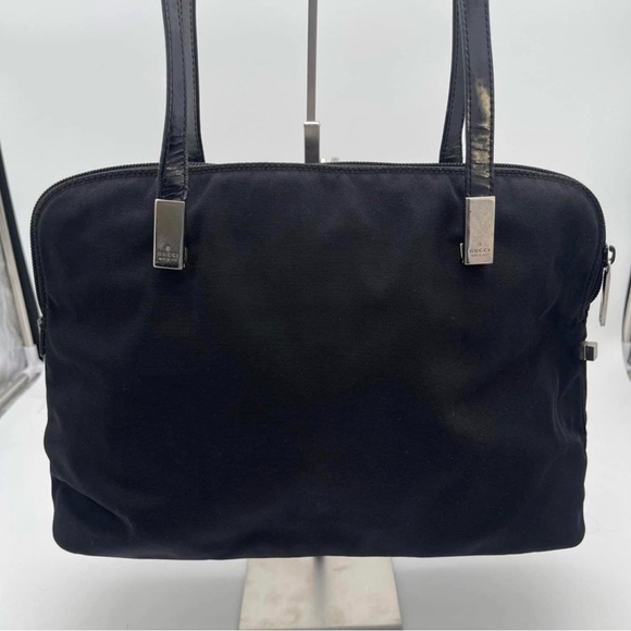 Vintage Gucci Nylon Shoulder Bag - Picture 4 of 16